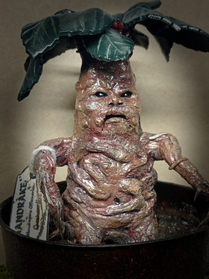 Sculpture Mandragore dans son pot inspiration Harry Potter - Création par Fantasy Corner – Image 7