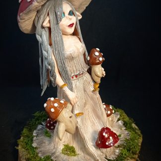 Sculpture figurine Mme Champignon 