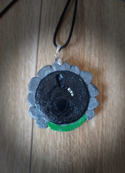 Collier avec pendentif porte de Hobbit couleur verte – Image 4