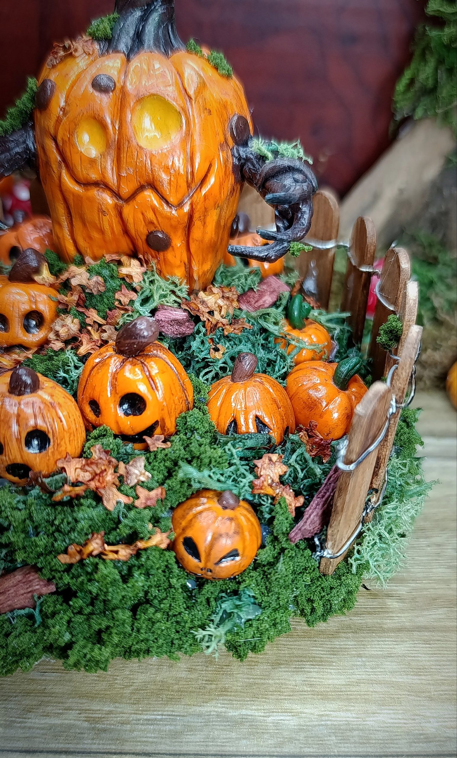 Diorama Jack-o'-Lantern Halloween — Décoration Artisanale Citrouille Fait Main – Image 5