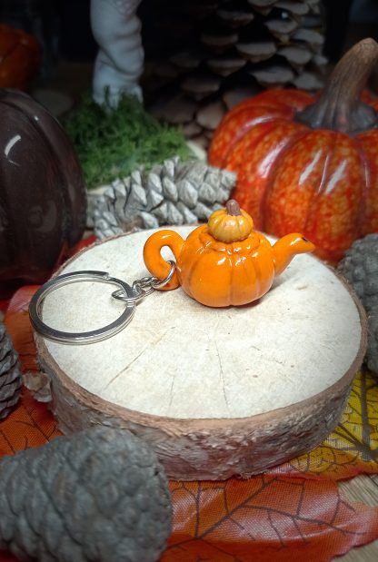Porte clé théière miniature en forme de citrouille