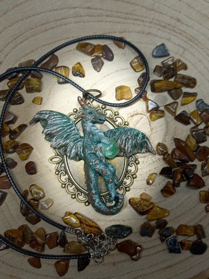 Collier pendentif dragon vert avec aventurine - fait main – Image 3