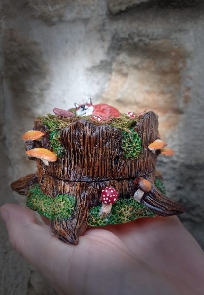Boite en bois avec sculpture renard - Création par Fantasy Corner – Image 3