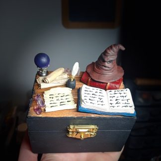 Boîte bois inspiration Harry Potter avec choixpeau magique - bureau de sorcier miniature - fait main