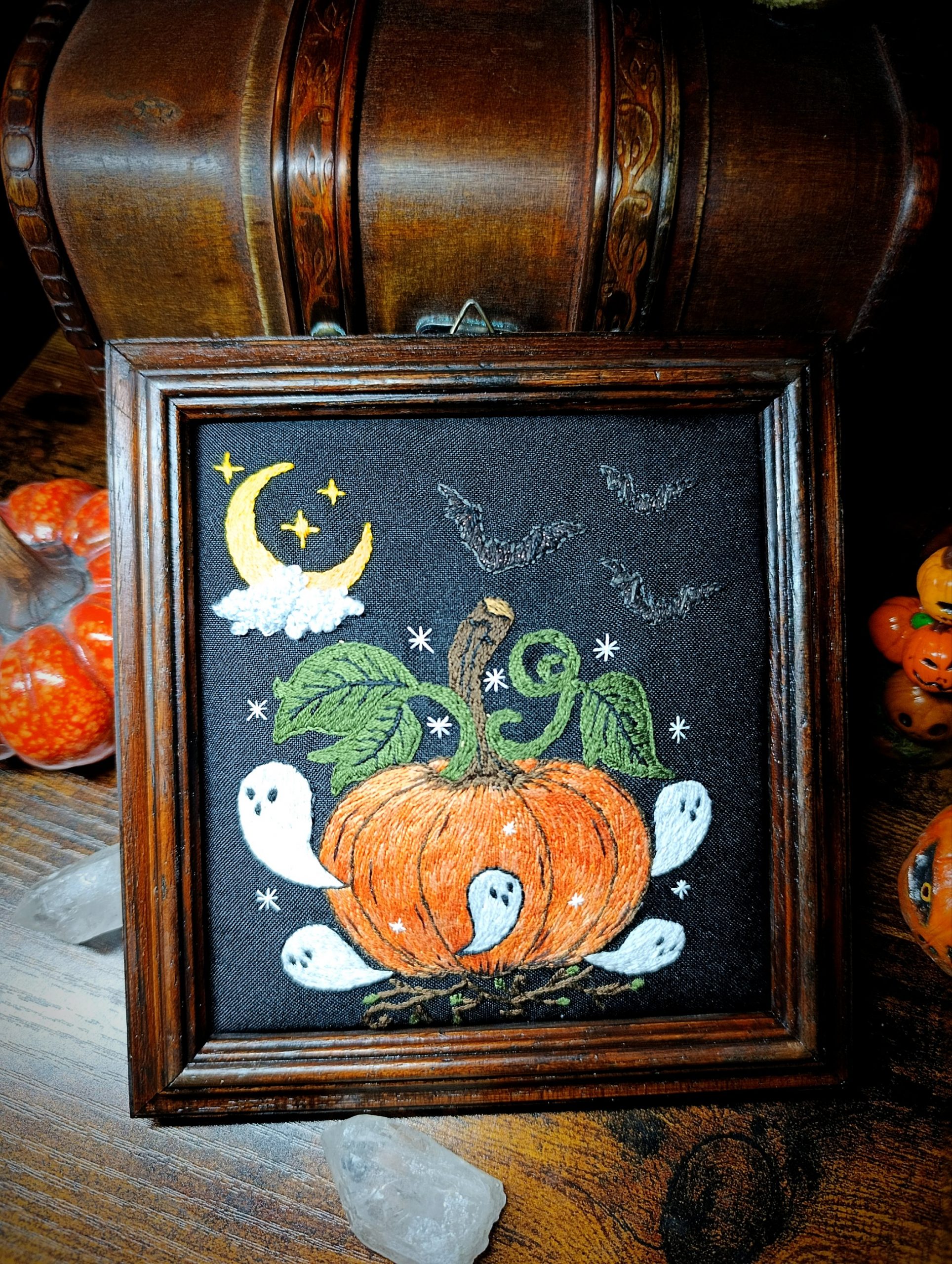 Broderie sous cadre "Les petits esprits de la citrouille" – Image 5