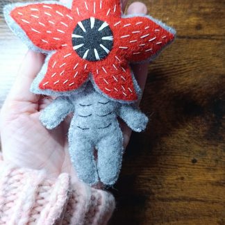 Peluche feutrine phosphorescente Demogorgon inspiration Stranger Things - fait main