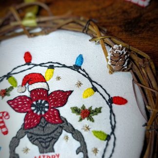 Couronne à suspendre Broderie 