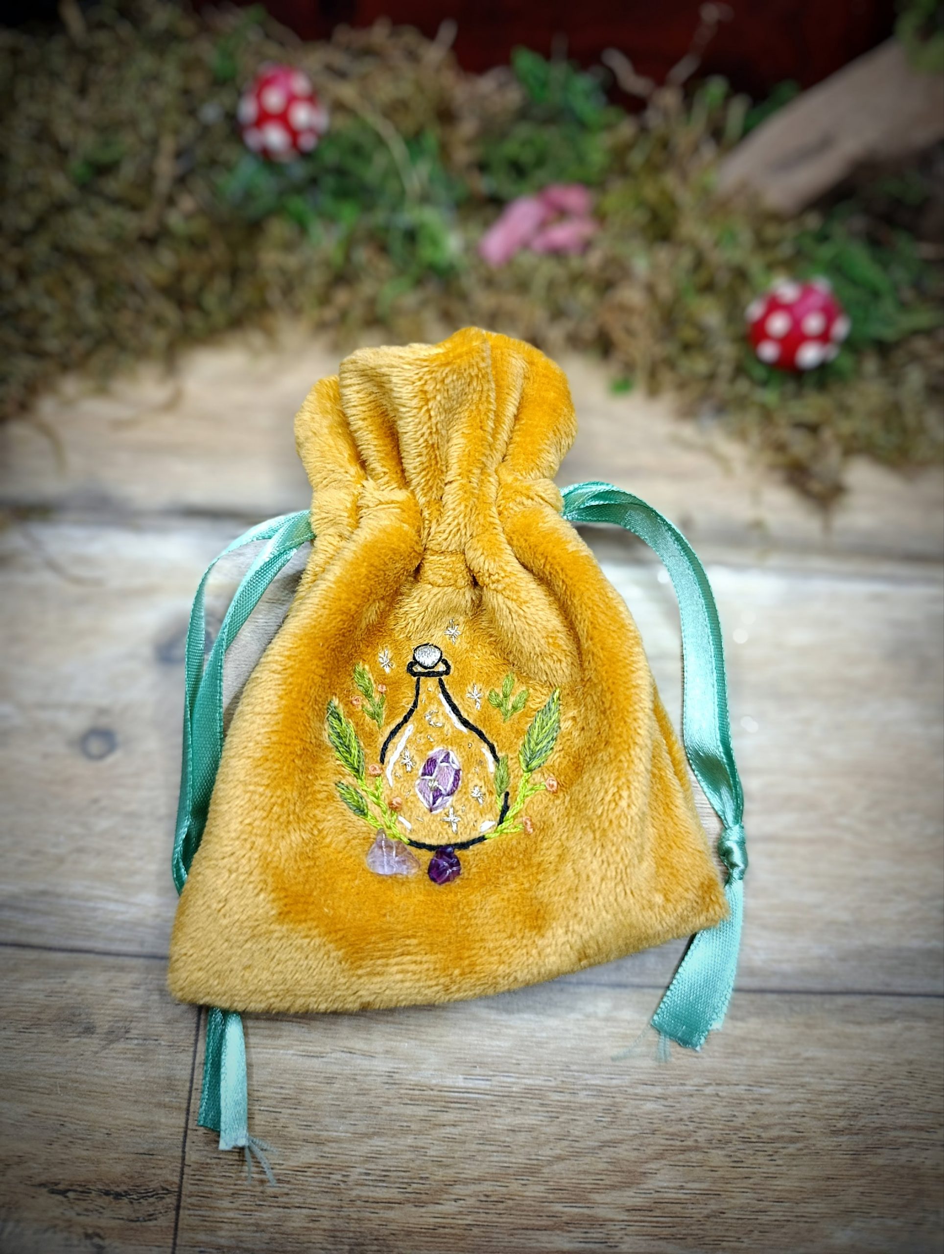 Pochon à cordon broderie potion magique avec éclats d'améthyste – Image 2