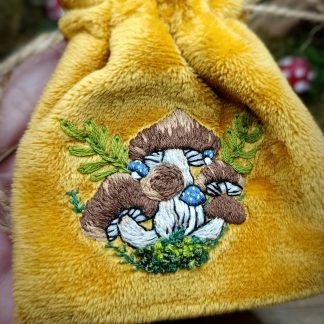 Pochon à cordon broderie champignons des sous-bois