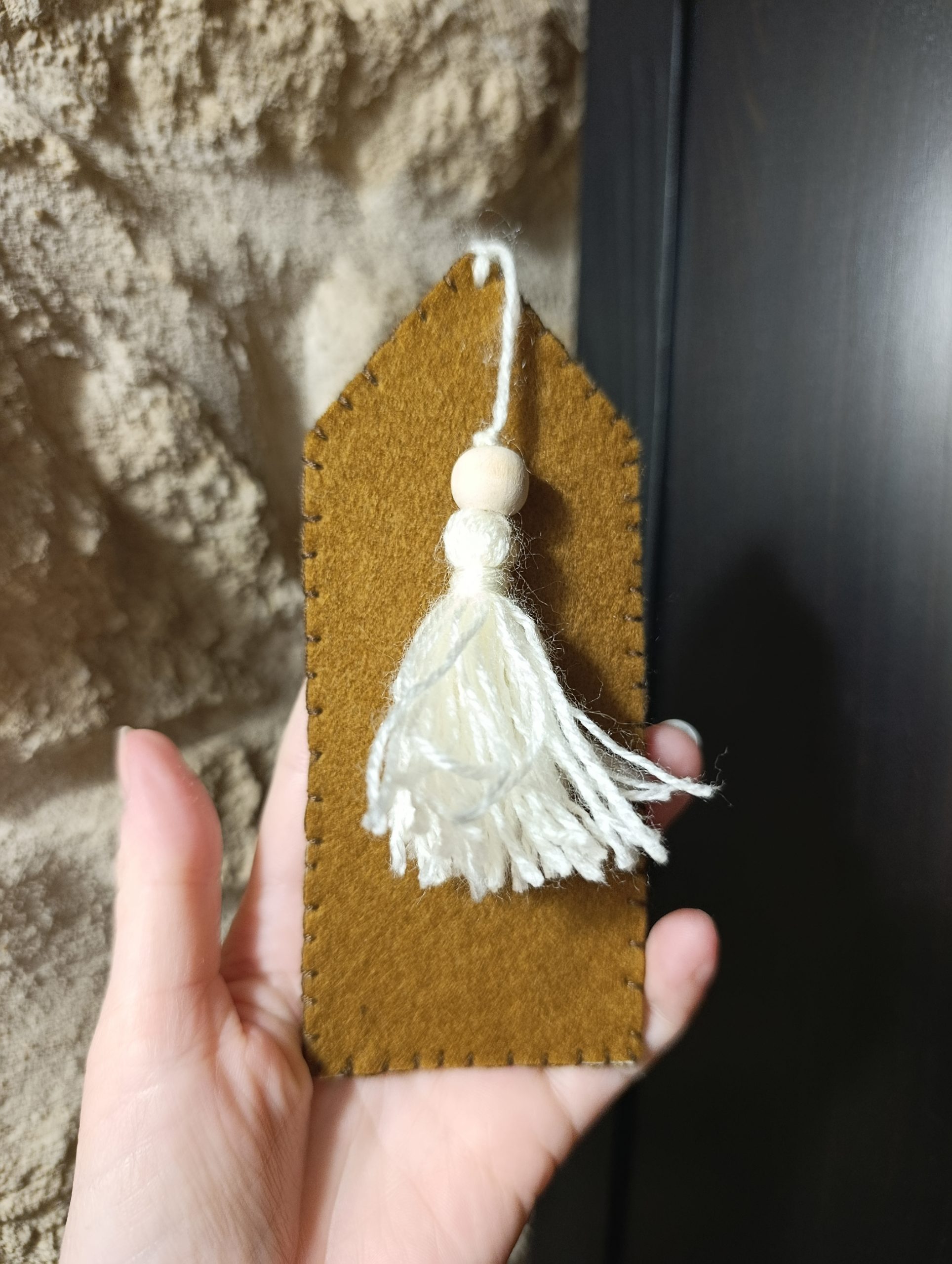 Marque page feutrine champignon féerique - Broderie artisanale – Image 2