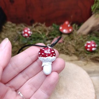 Collier champignon fait main