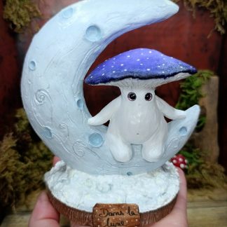 Bootygnon “Dans la lune” – Créature phosphorescente sur lune