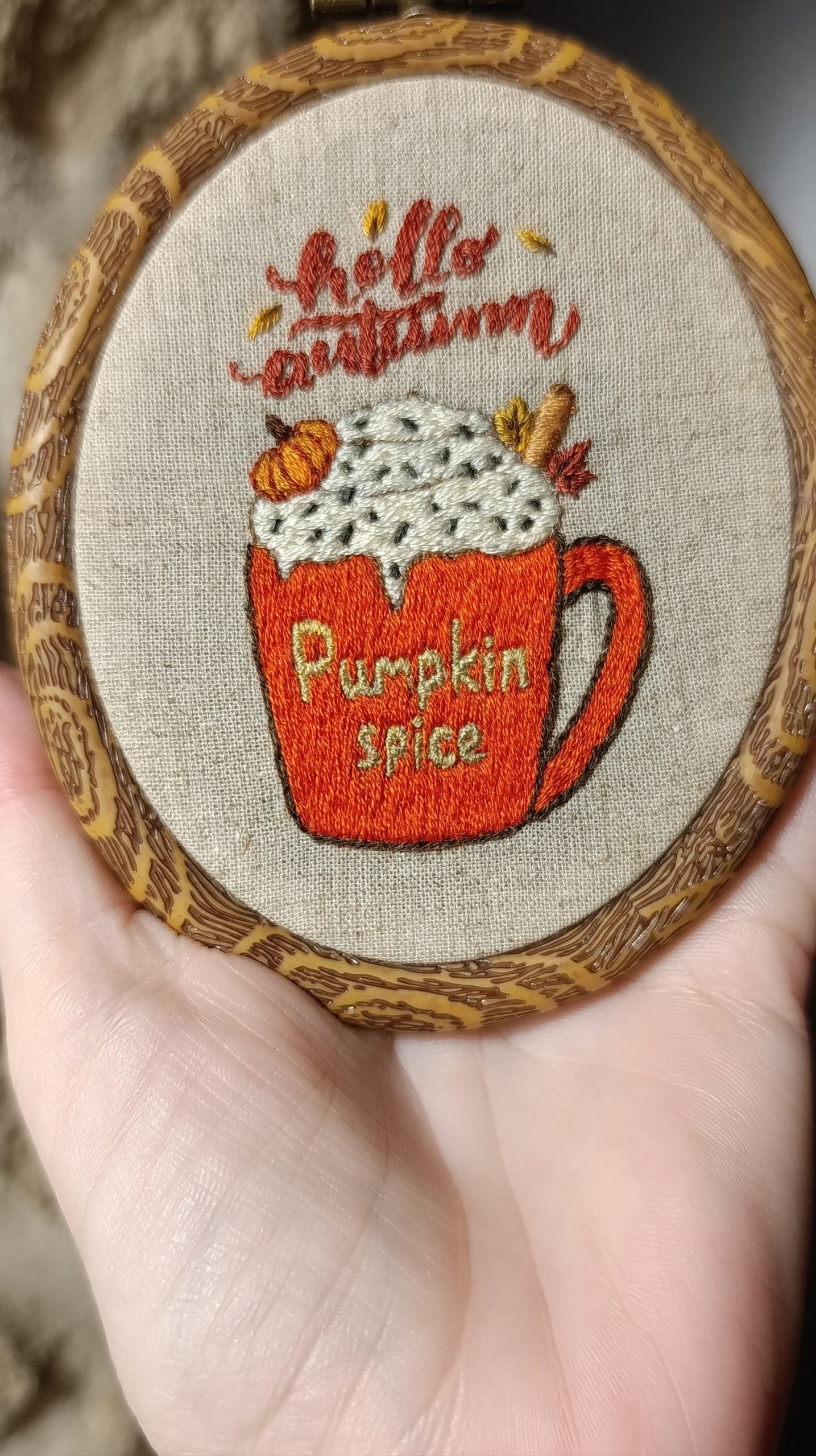 Décoration murale automnale - Broderie Pumpkin spice – Image 2