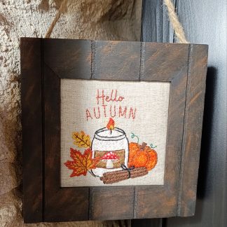 Décoration murale automnale - Broderie Hello automne